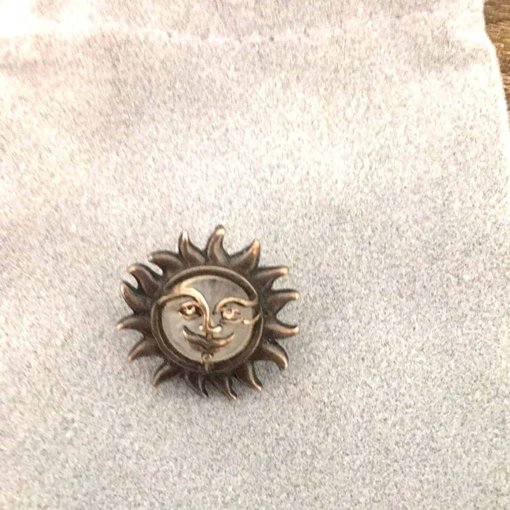 Necklace pendant